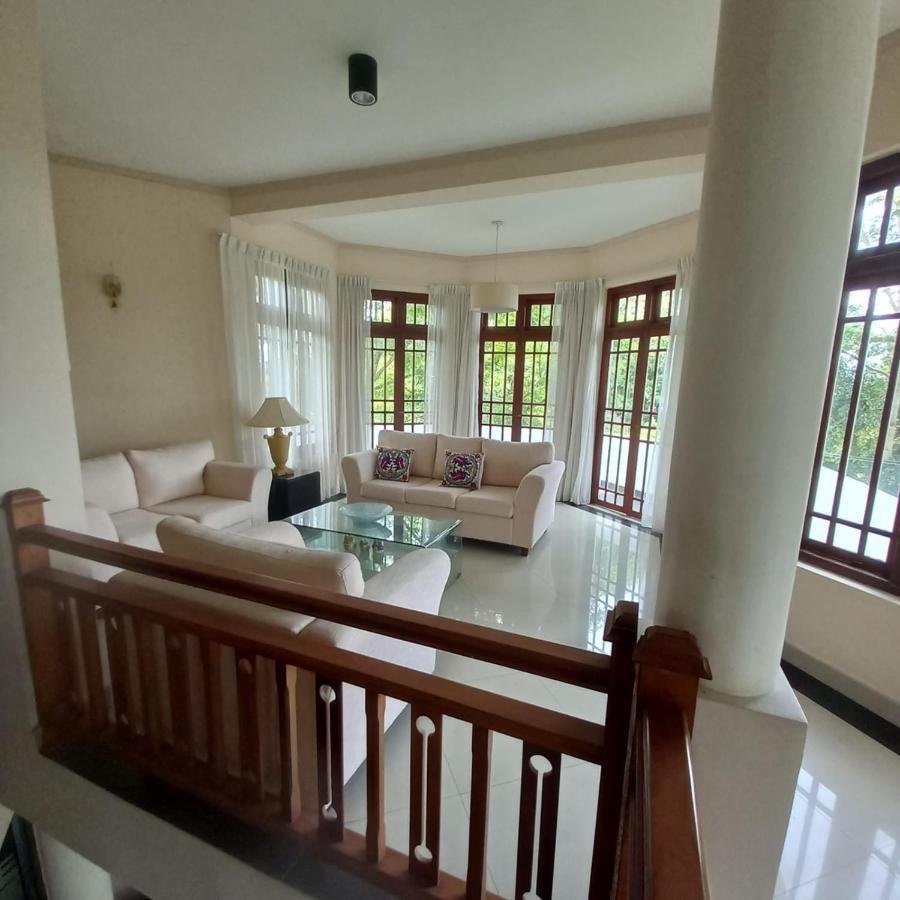Crown Hills Kandy Inn Exterior photo